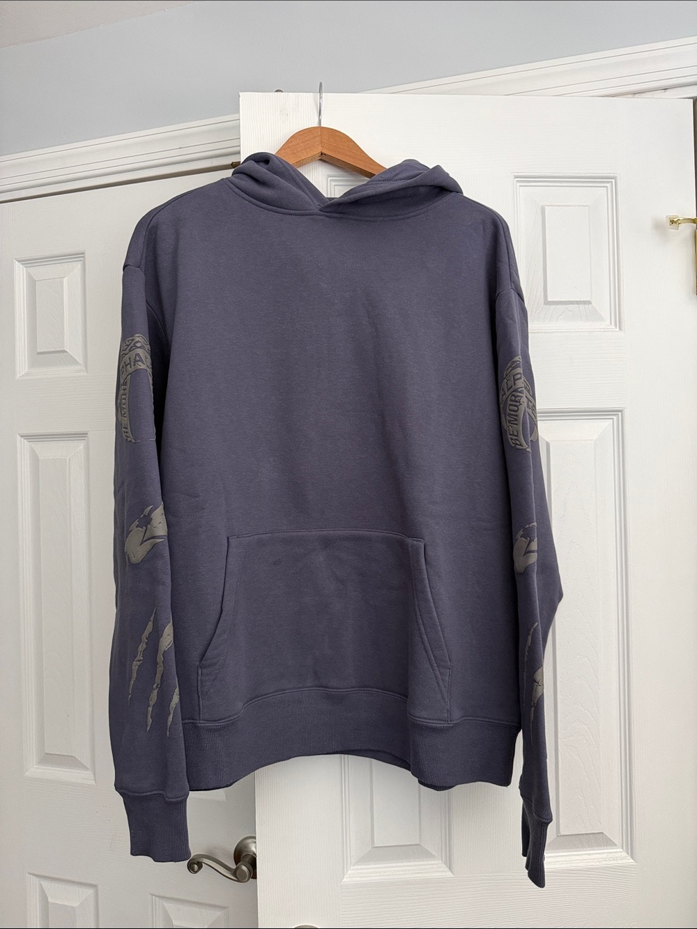 Alphalete hoodie